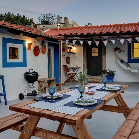 Refugio Da Alma Com Lareira E Patio Perto De E Ericeira Hébergement de vacances Mafra