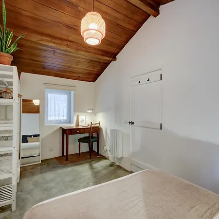 Refugio Da Alma Com Lareira E Patio Perto De E Ericeira Hébergement de vacances Mafra