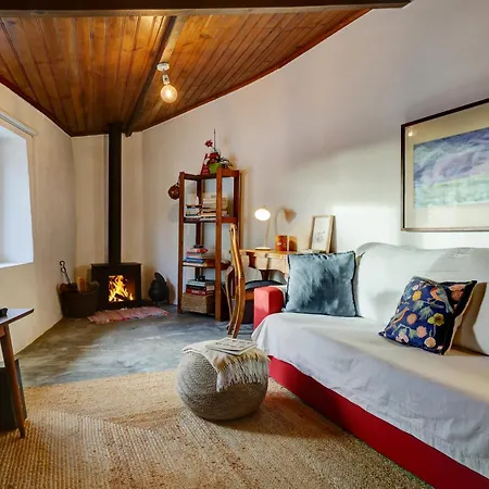 Refugio Da Alma Com Lareira E Patio Perto De E Ericeira Hébergement de vacances Mafra